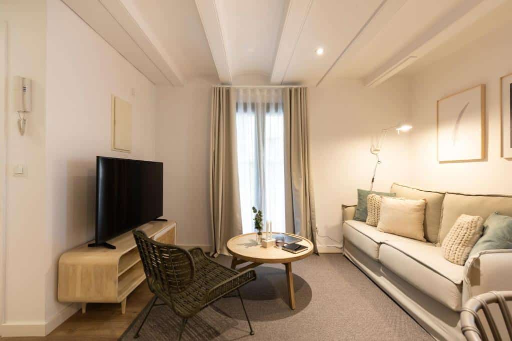 Warm ingerichte woonkamer