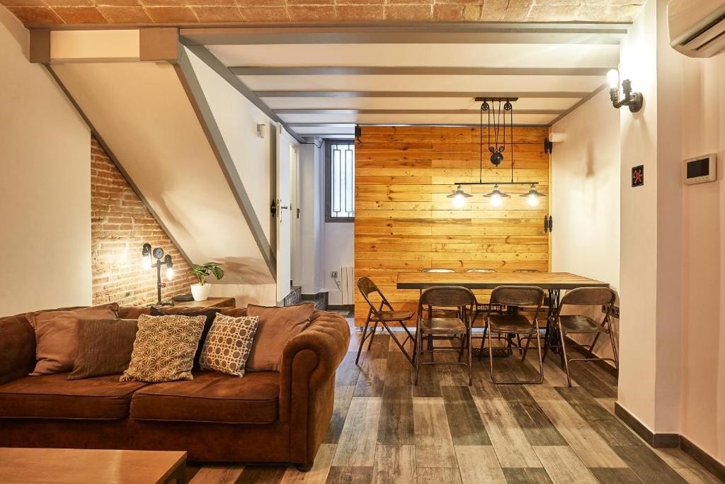 Appartement met 2 verdiepingen in Poble Sec Barcelona