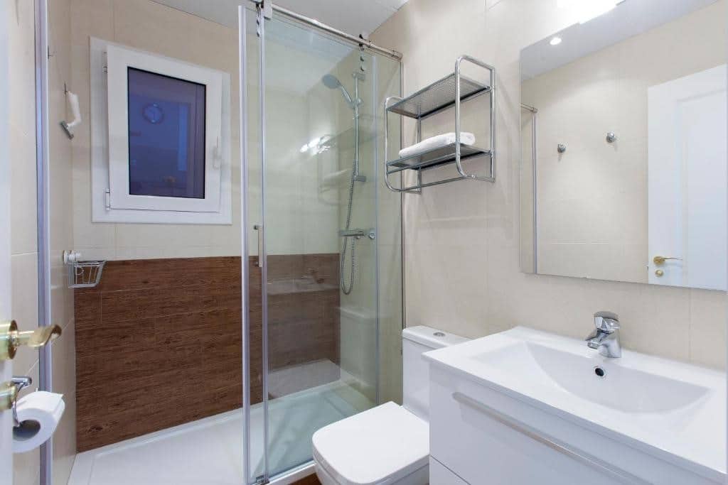 Eenvoudige nette douche
