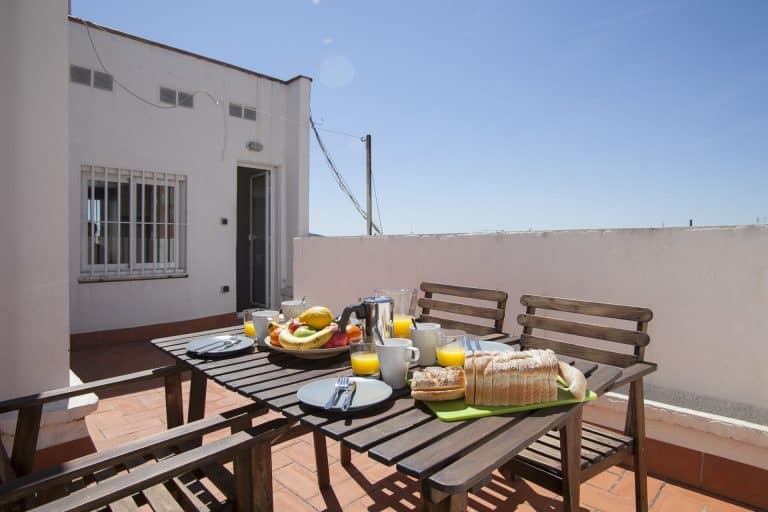 Heerlijk zonnig en ruim terras