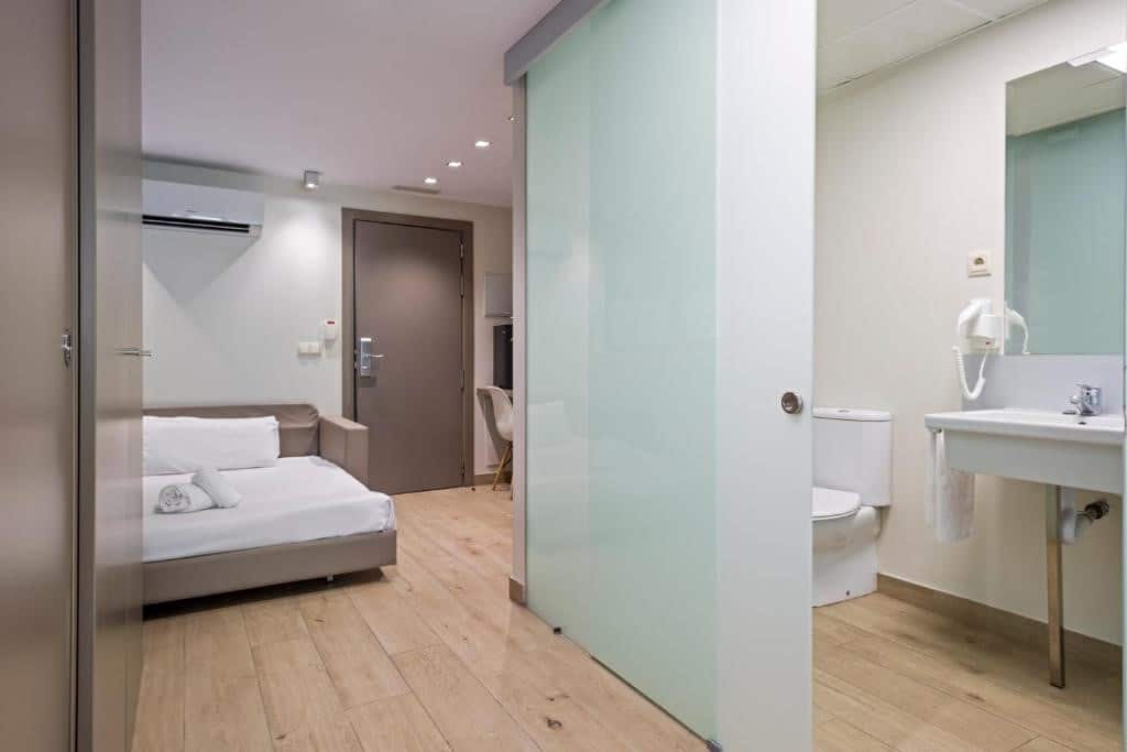 Hotelkamer met luxe sanitair